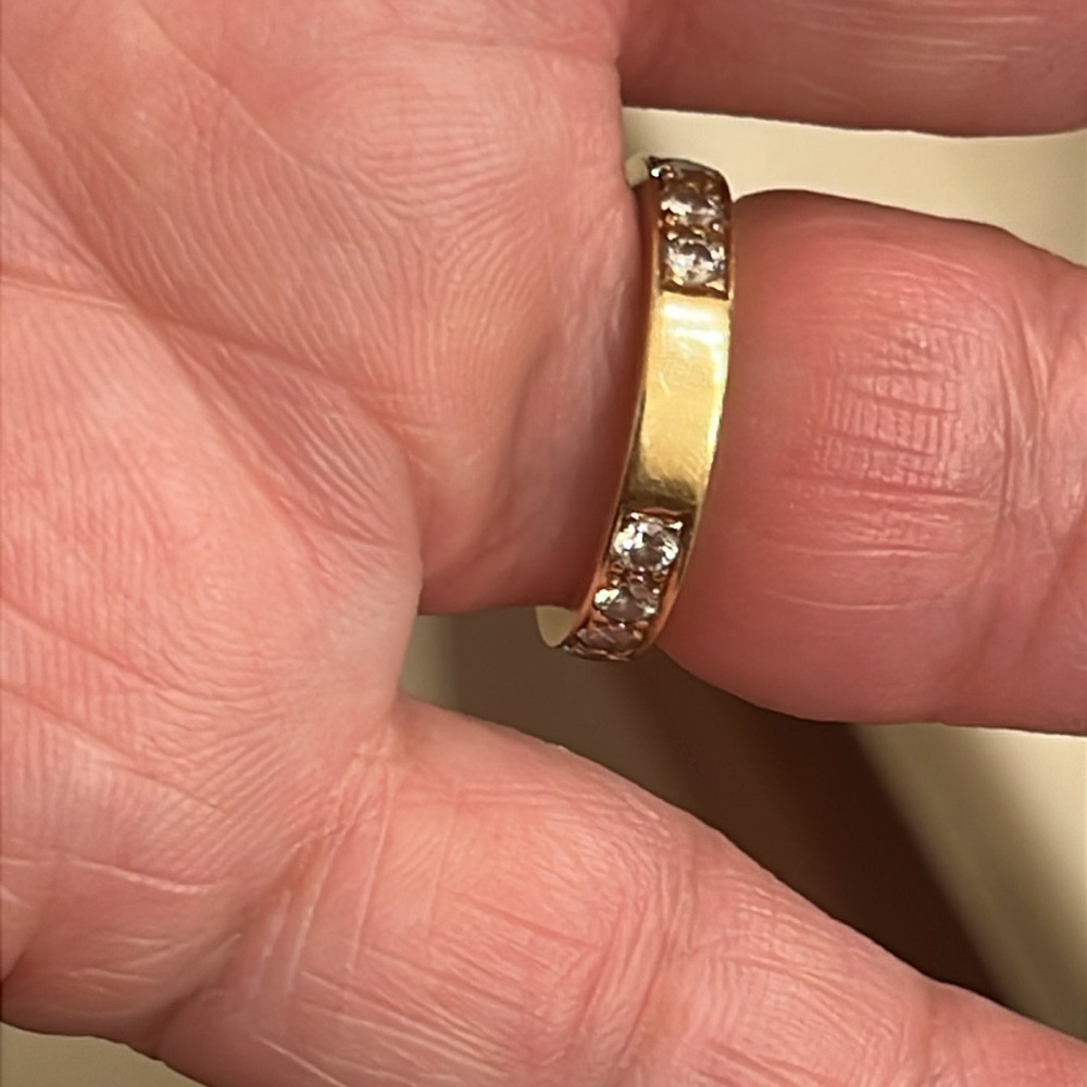GOLD 18kt DIAMOND BAND RING - Picture 7 of 7